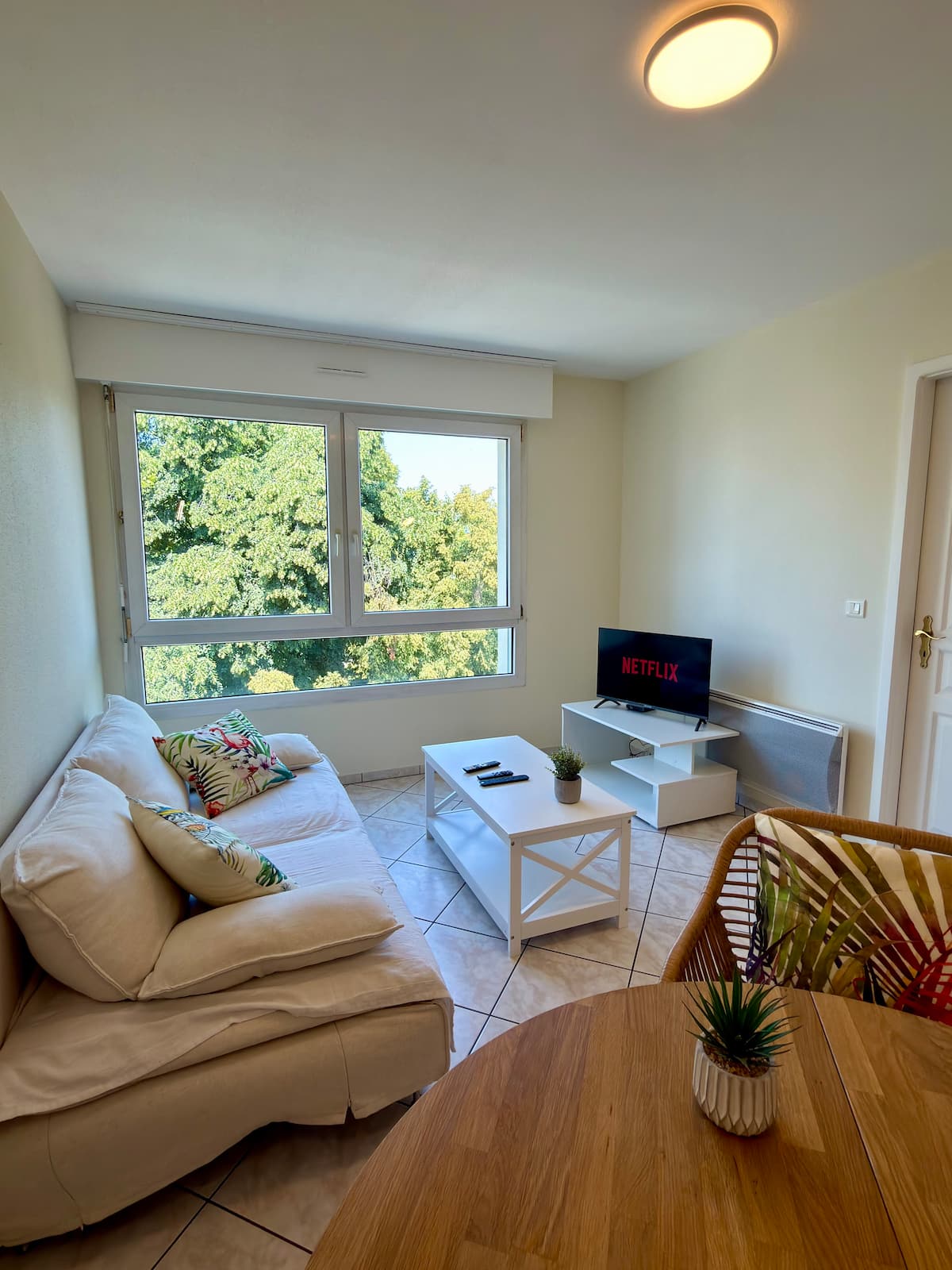 Séjour cosy d'un appartement au centre de Saint-Louis