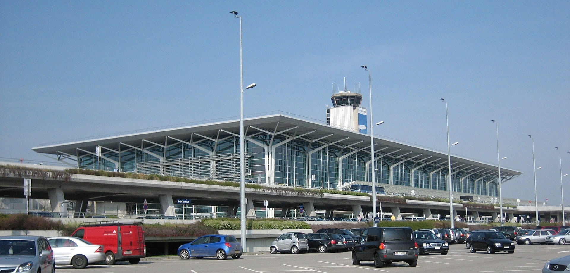 Le terminal de l'aéroport EuroAirport Bâle-Mulhouse